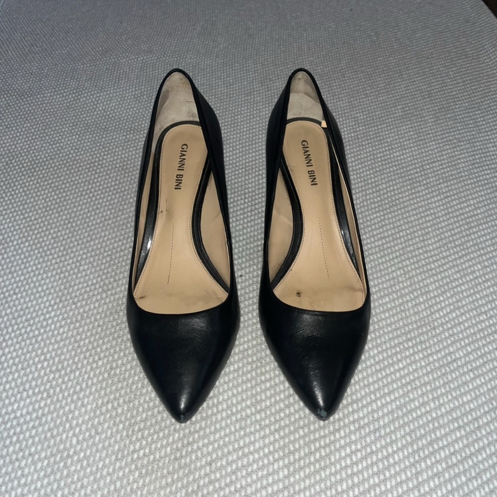 Gianni Bini Black High Heel Pumps Pleather Close Toe Pointed Stiletto Sz 7.5